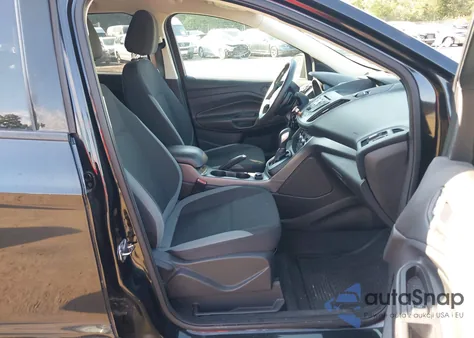 2013 Ford Escape S z USA, uszkodzony, nr VIN 1FMCU0F70DUC51133